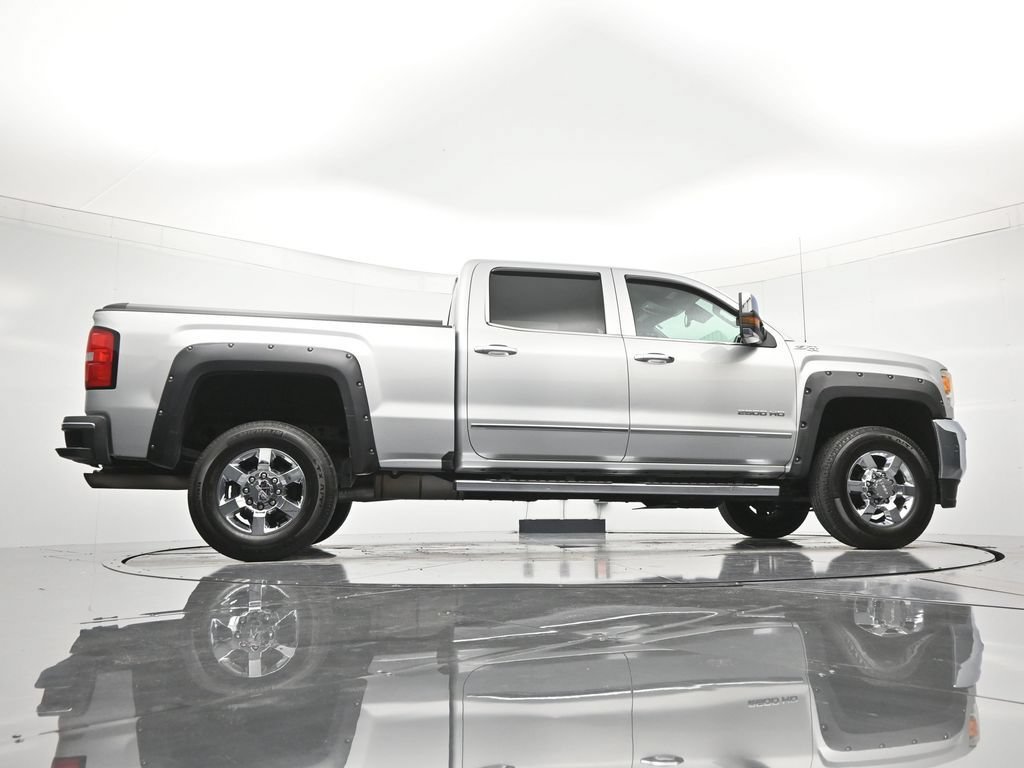 Used 2017 GMC Sierra 2500 SLT w/ Driver Alert Package AWD/4WD image 39