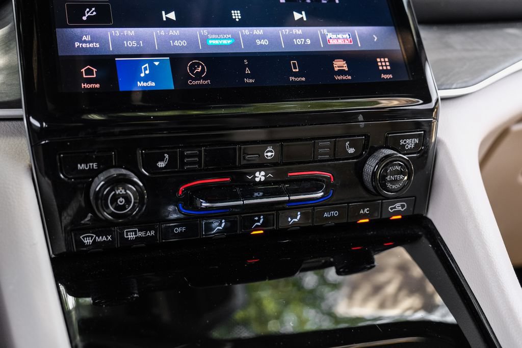 Used 2023 Jeep Grand Cherokee Limited RWD image 37