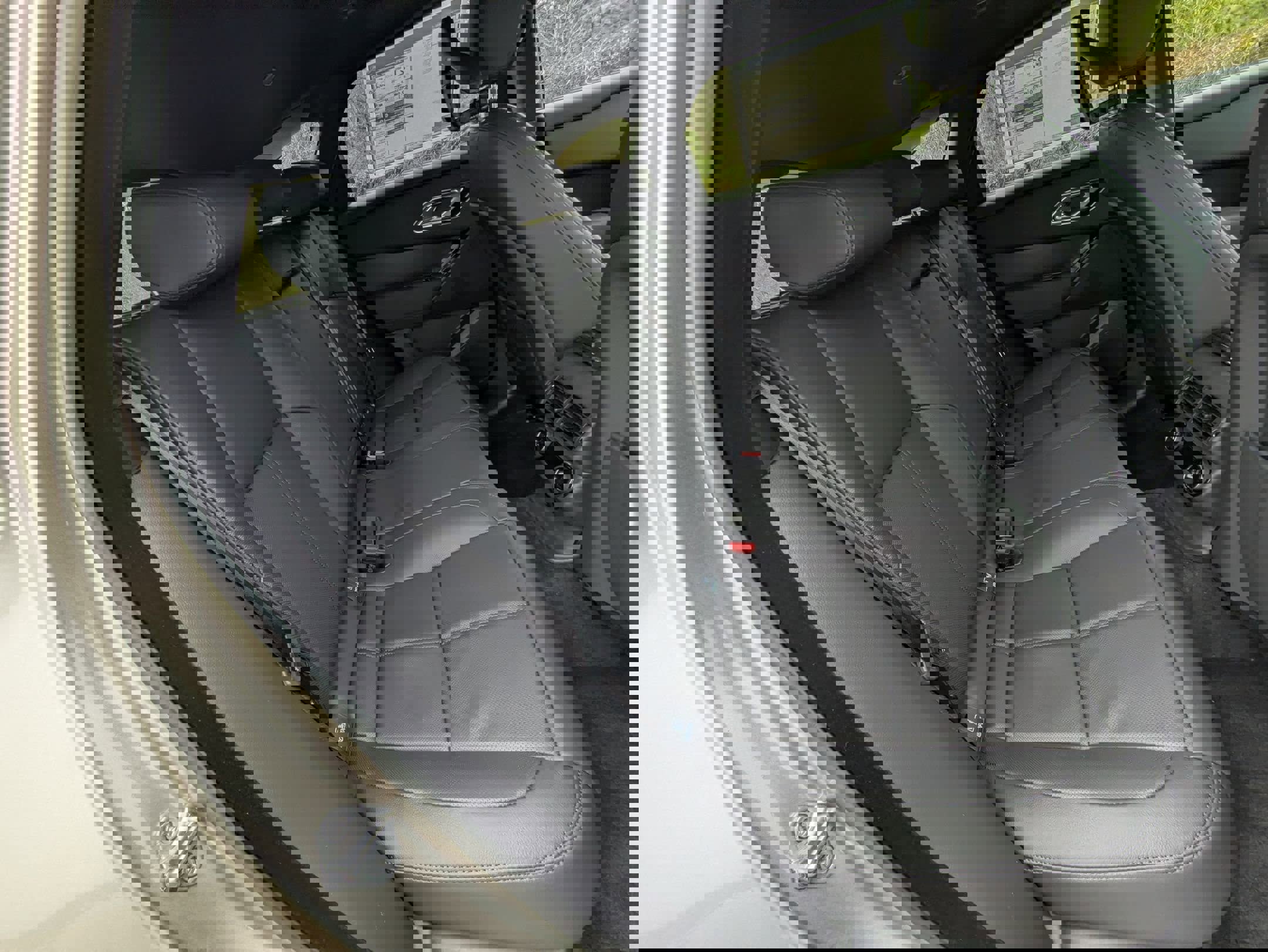 New 2026 Land Rover Range Rover Velar Dynamic SE AWD/4WD image 28