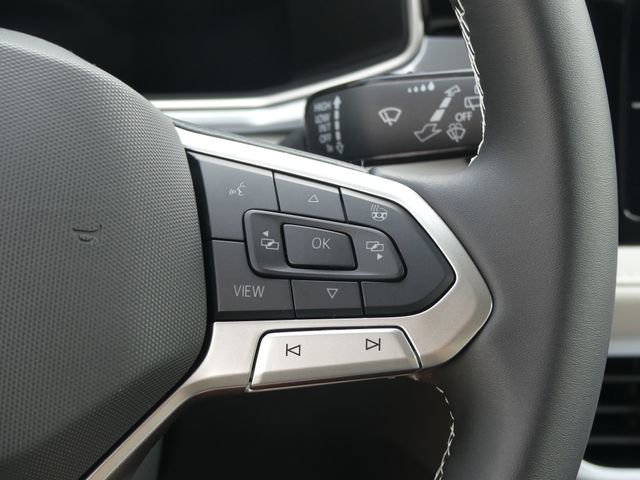 New 2026 Volkswagen Taos SE FWD image 20