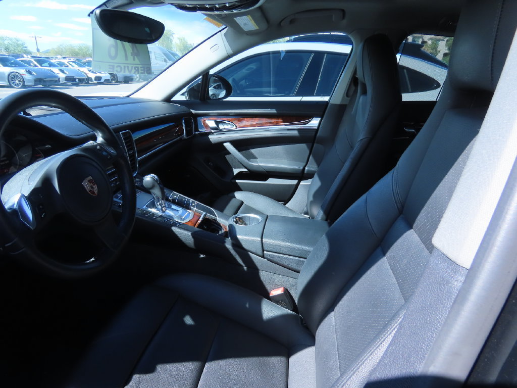 Used 2013 Porsche Panamera 4 image 10