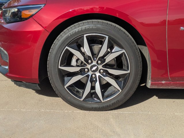 Used 2017 Chevrolet Malibu LT image 9