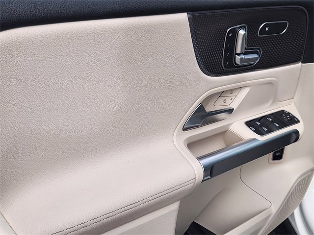 Certified 2023 Mercedes-Benz EQB 300 4MATIC image 10