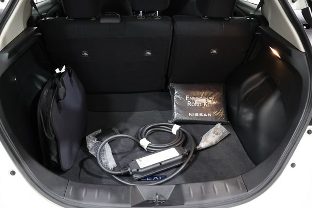 Certified 2025 Nissan Leaf SV Plus FWD image 13