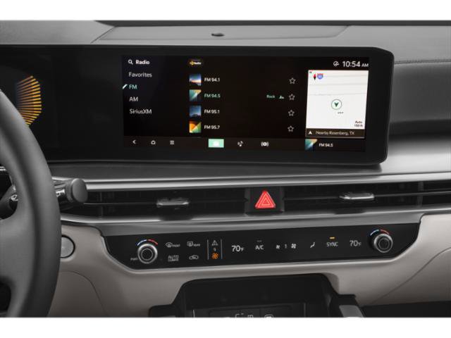 Used 2024 Kia Sorento EX w/ Panoramic Sunroof Package FWD image 12