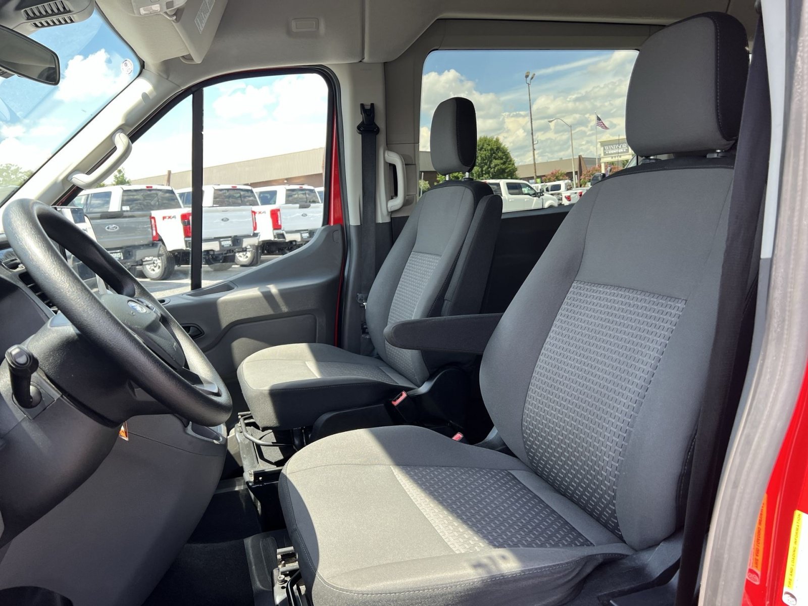 Used 2024 Ford Transit 350 XLT RWD image 13