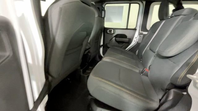 Used 2024 Jeep Wrangler Unlimited w/ Convenience Group AWD/4WD image 18