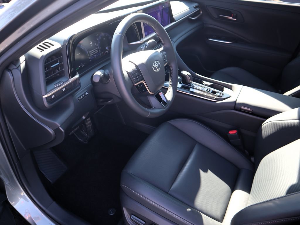 Used 2024 Toyota Crown Limited image 13