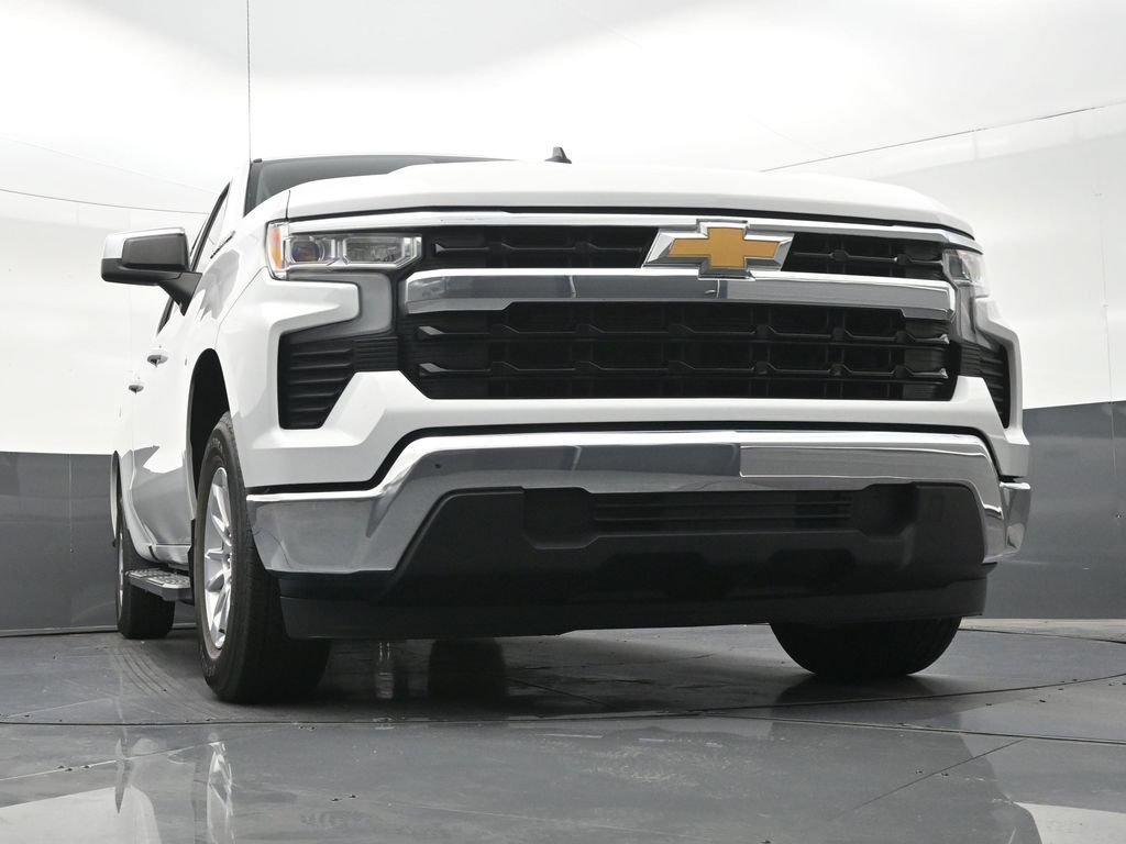 Used 2024 Chevrolet Silverado 1500 LT RWD image 30