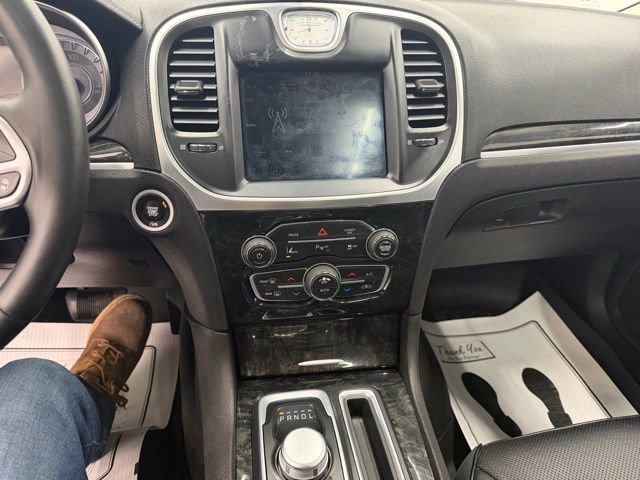 Used 2017 Chrysler 300 C w/ Safetytec Plus Group AWD/4WD image 16