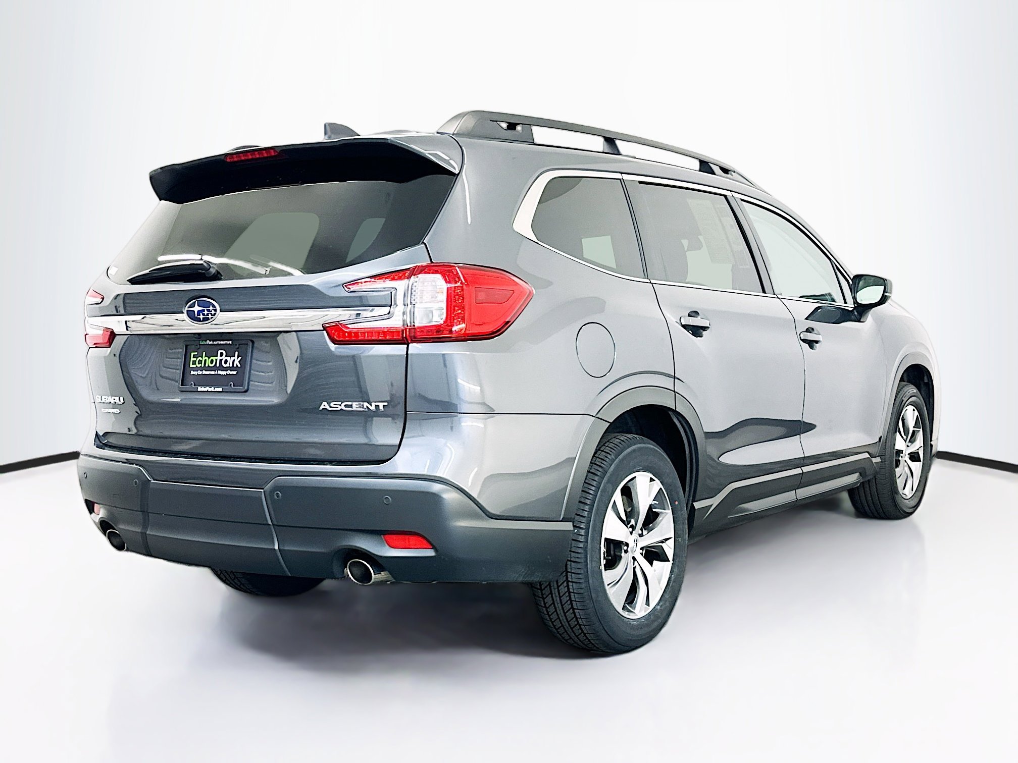 Used 2025 Subaru Ascent Premium image 9