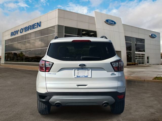 Used 2017 Ford Escape SE w/ Equipment Group 201A image 4