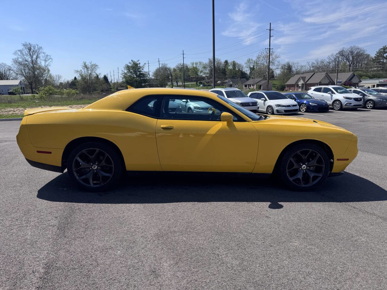 Used 2017 Dodge Challenger SXT Plus image 5