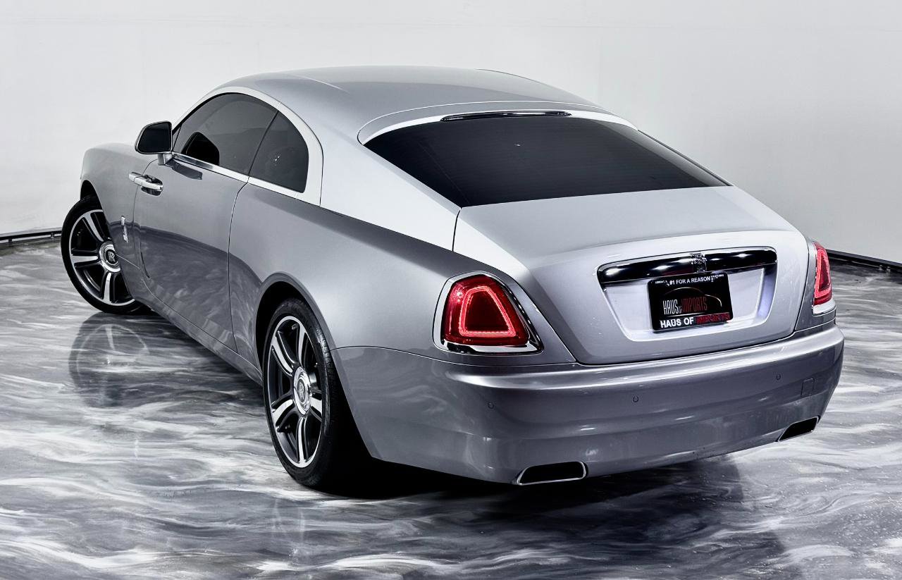 Used 2015 Rolls-Royce Wraith image 17