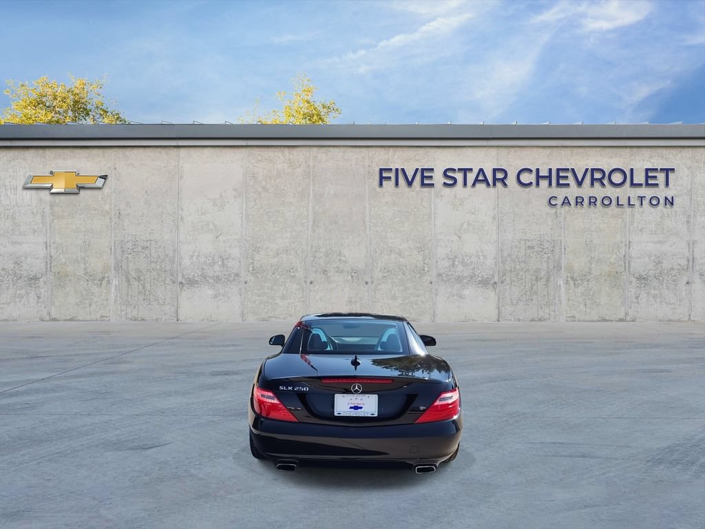 Used 2015 Mercedes-Benz SLK 250 image 7