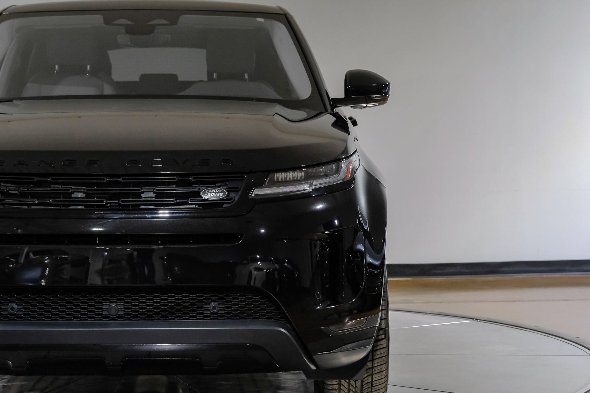 Used 2024 Land Rover Range Rover Evoque S AWD/4WD image 49