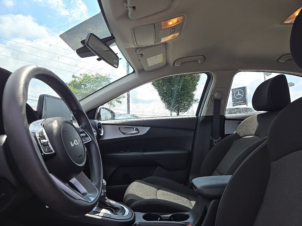 Certified 2024 Kia Forte LXS FWD image 29