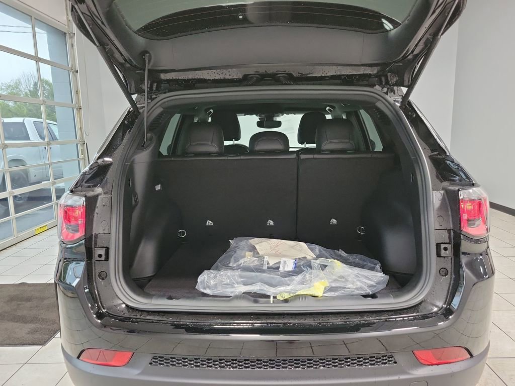New 2026 Jeep Compass Latitude w/ Quick Order Package 29K image 7