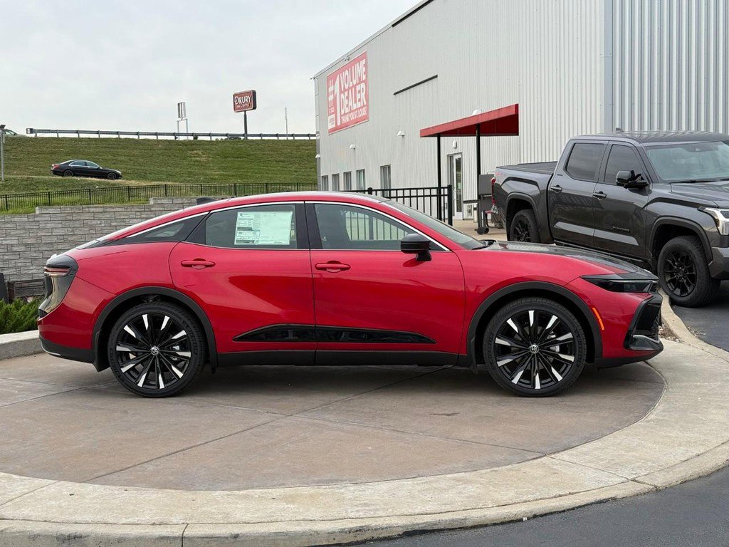 New 2026 Toyota Crown Platinum image 2