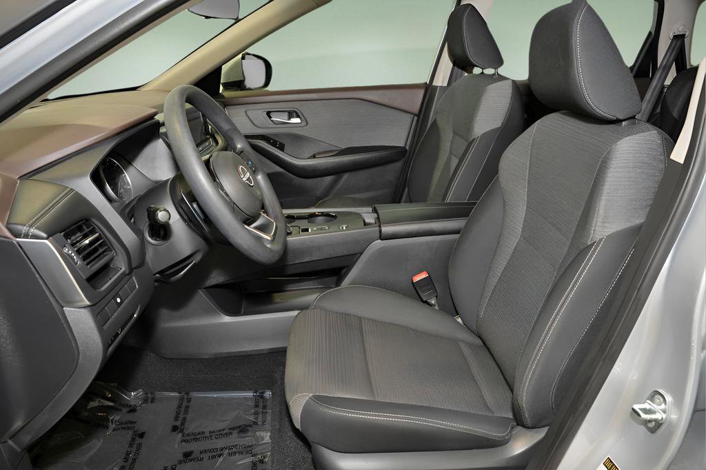 Certified 2023 Nissan Rogue SV image 13