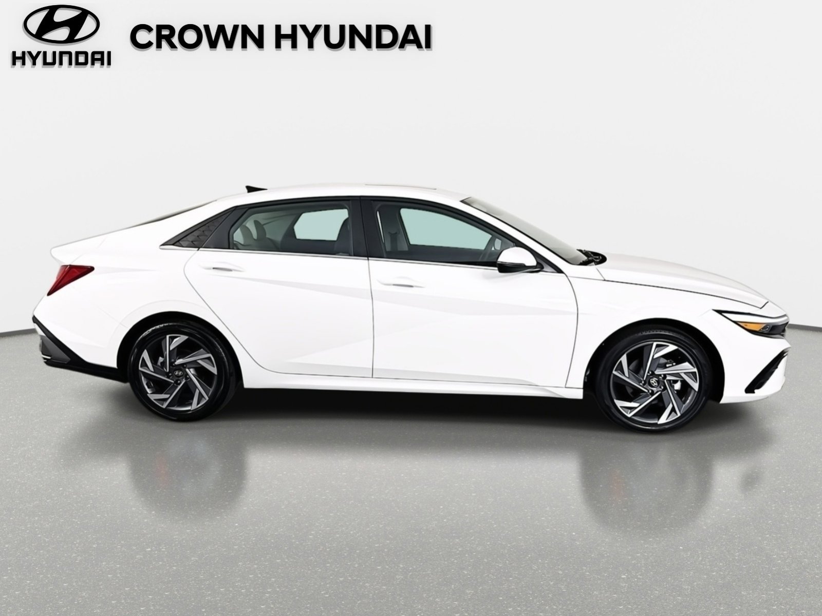 Certified 2025 Hyundai Elantra Limited image 4