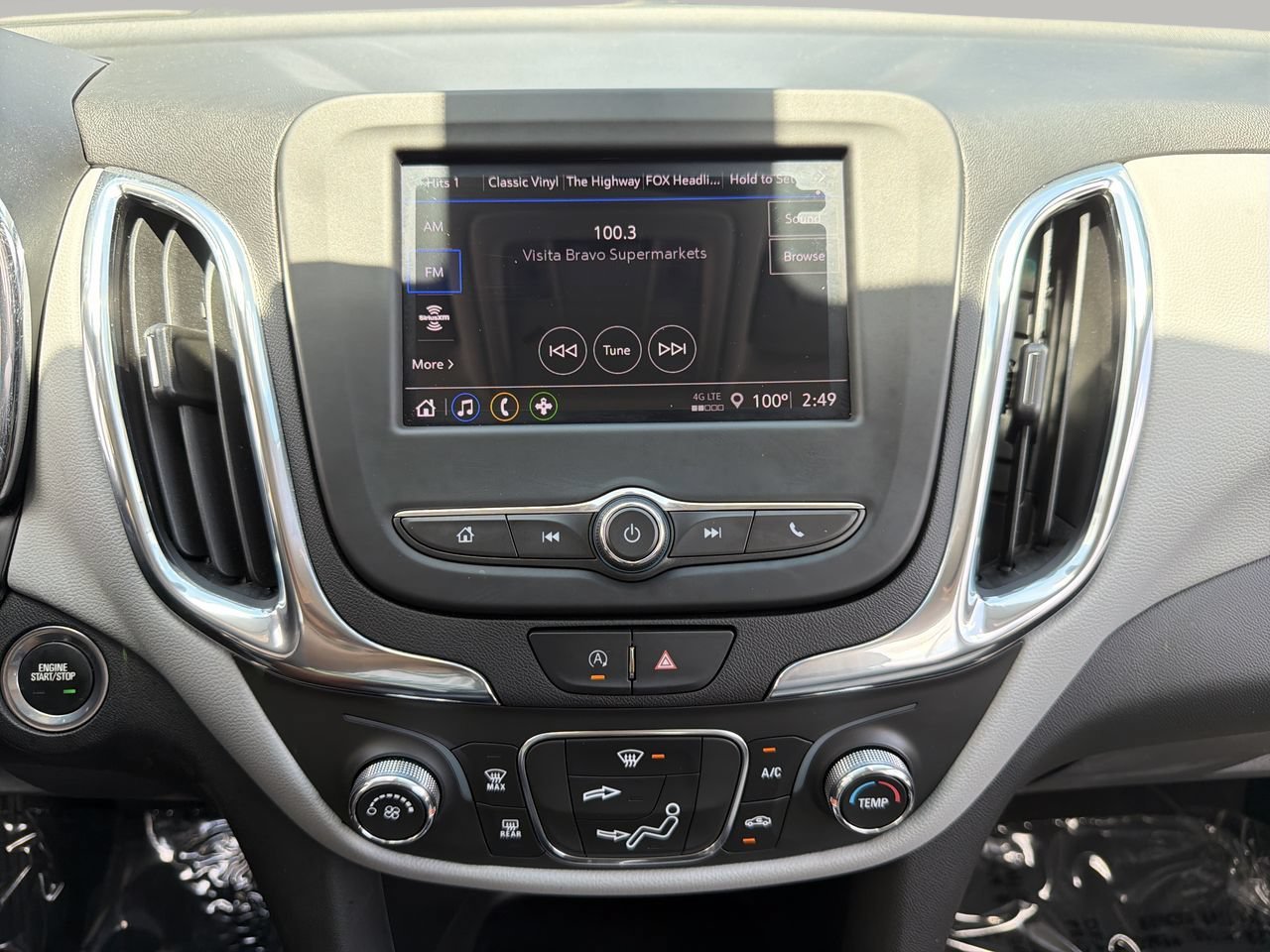 Used 2023 Chevrolet Equinox LS w/ Driver Confidence II Package FWD image 19