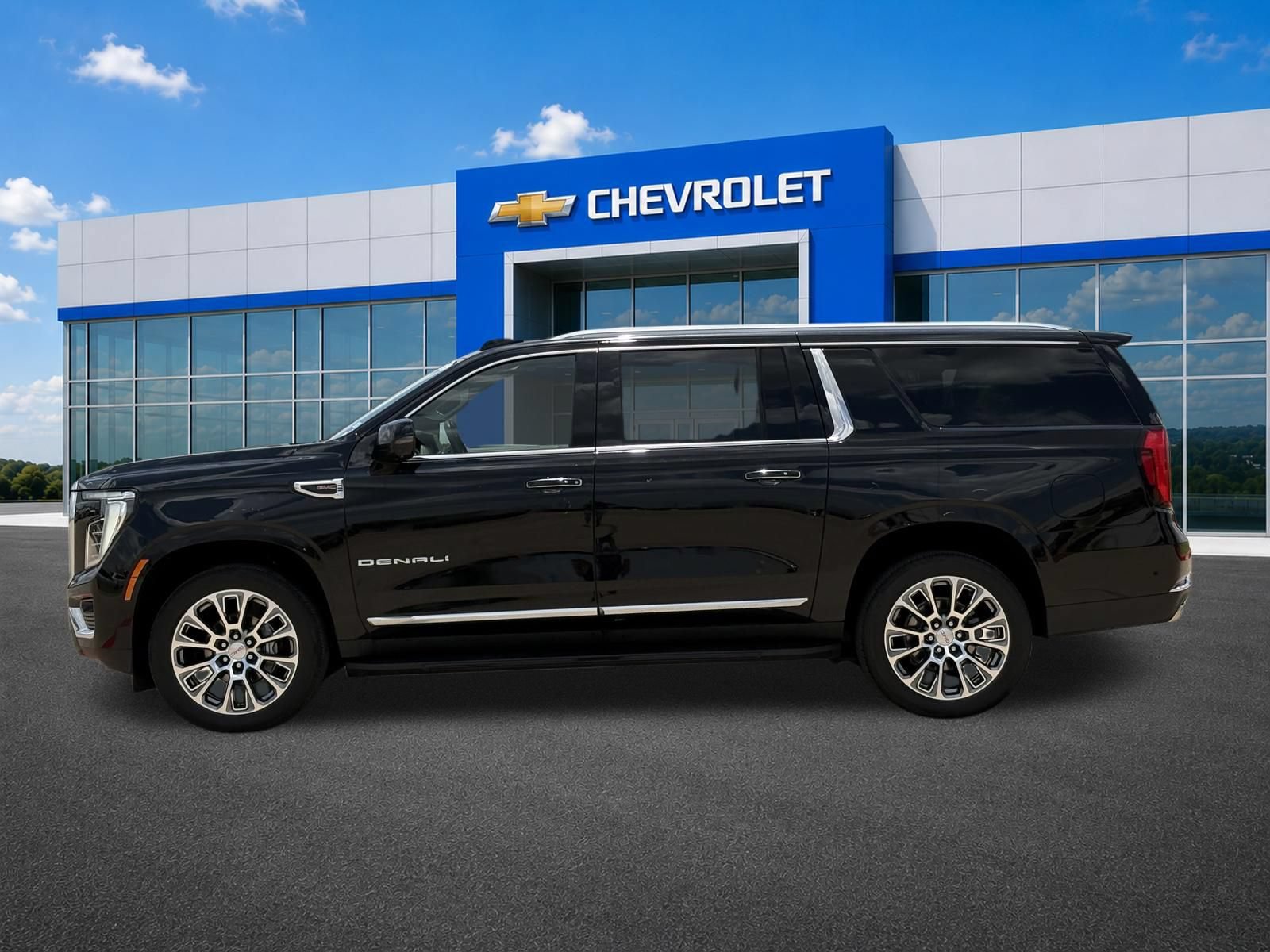 Certified 2025 GMC Yukon XL Denali AWD/4WD image 4