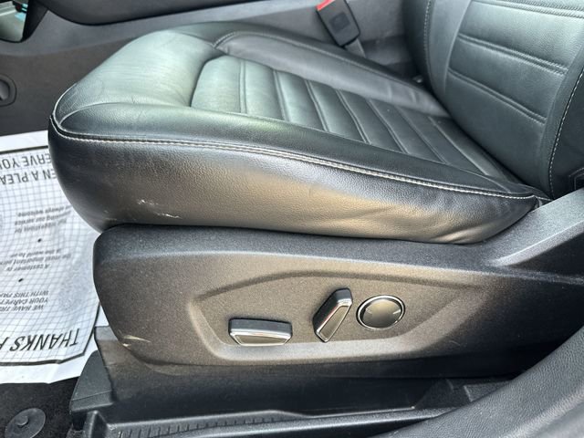Used 2016 Ford Edge SEL w/ Equipment Group 201A AWD/4WD image 16