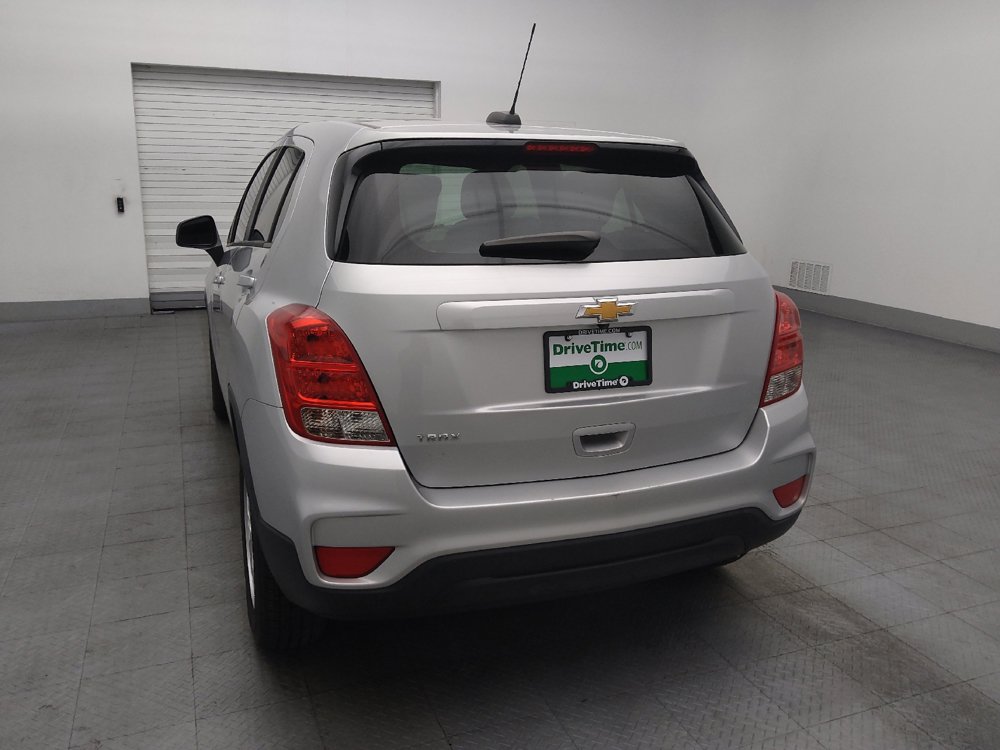 Used 2020 Chevrolet Trax LS FWD image 6