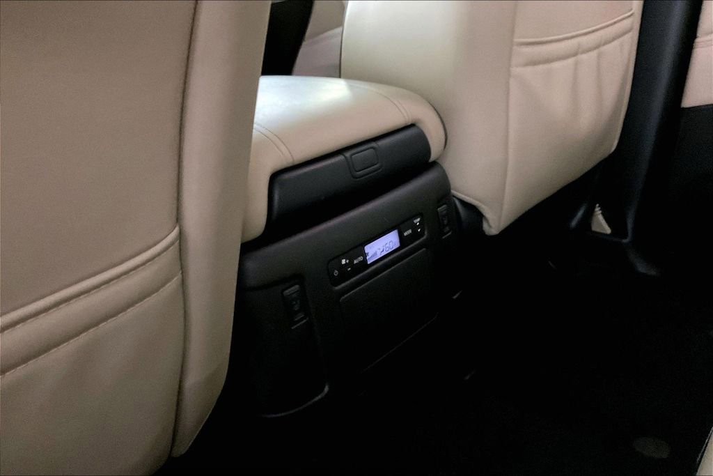 Used 2024 Nissan Armada Platinum w/ Cargo Package image 34