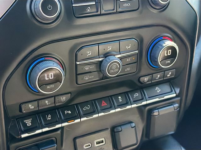 Used 2022 Chevrolet Silverado 2500 LTZ w/ LTZ Premium Package image 35