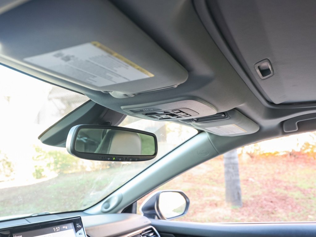 Used 2022 Toyota Camry XLE image 13