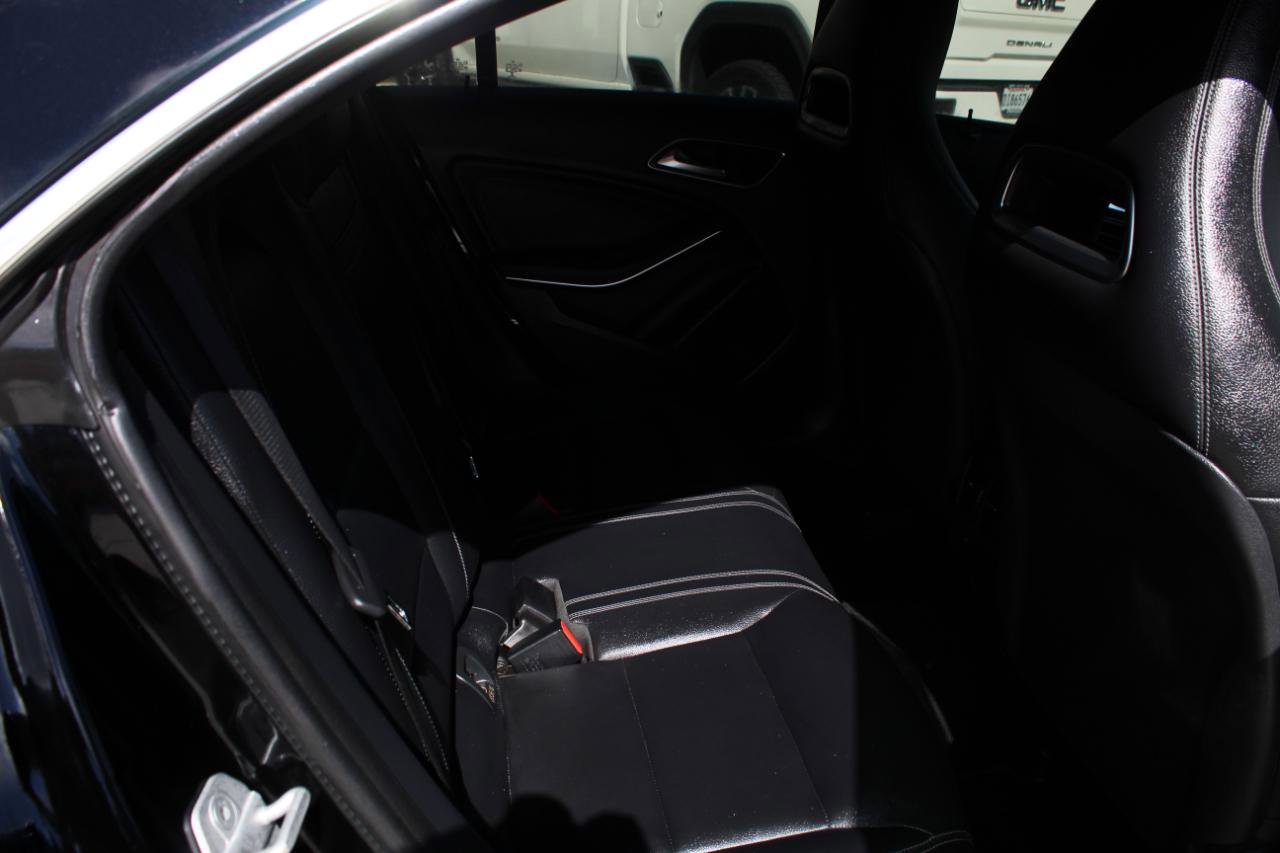 Used 2016 Mercedes-Benz CLA 250 image 11