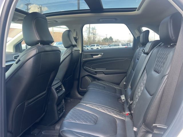 Used 2024 Ford Edge Titanium w/ Equipment Group 301A image 18