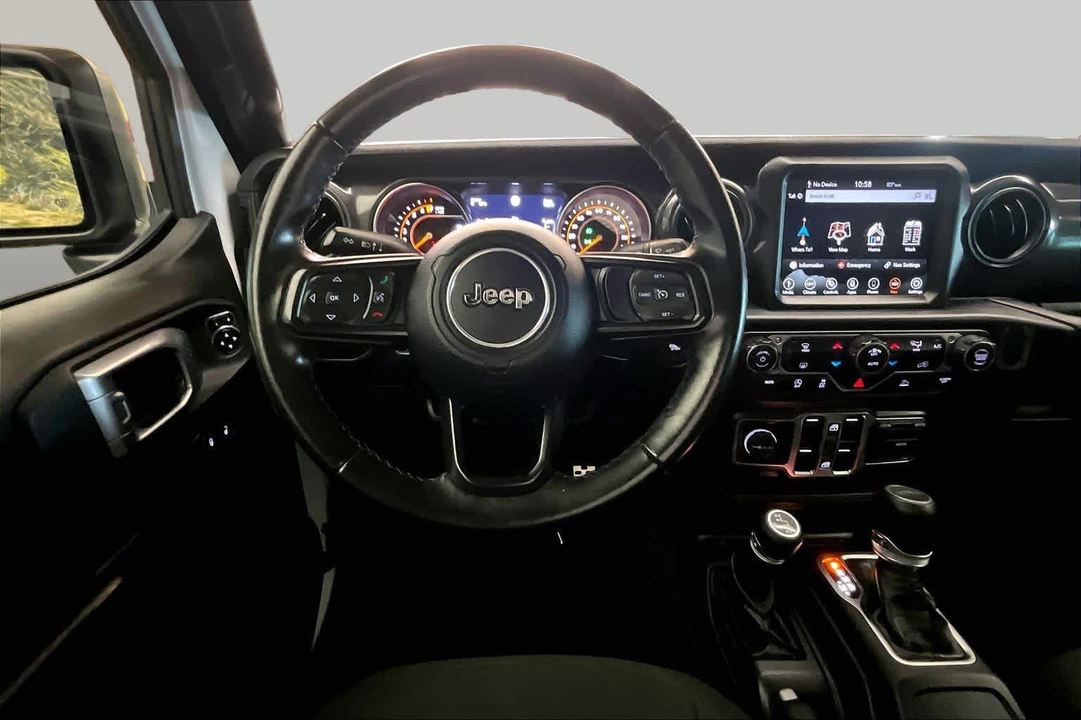 Used 2022 Jeep Gladiator Sport AWD/4WD image 6