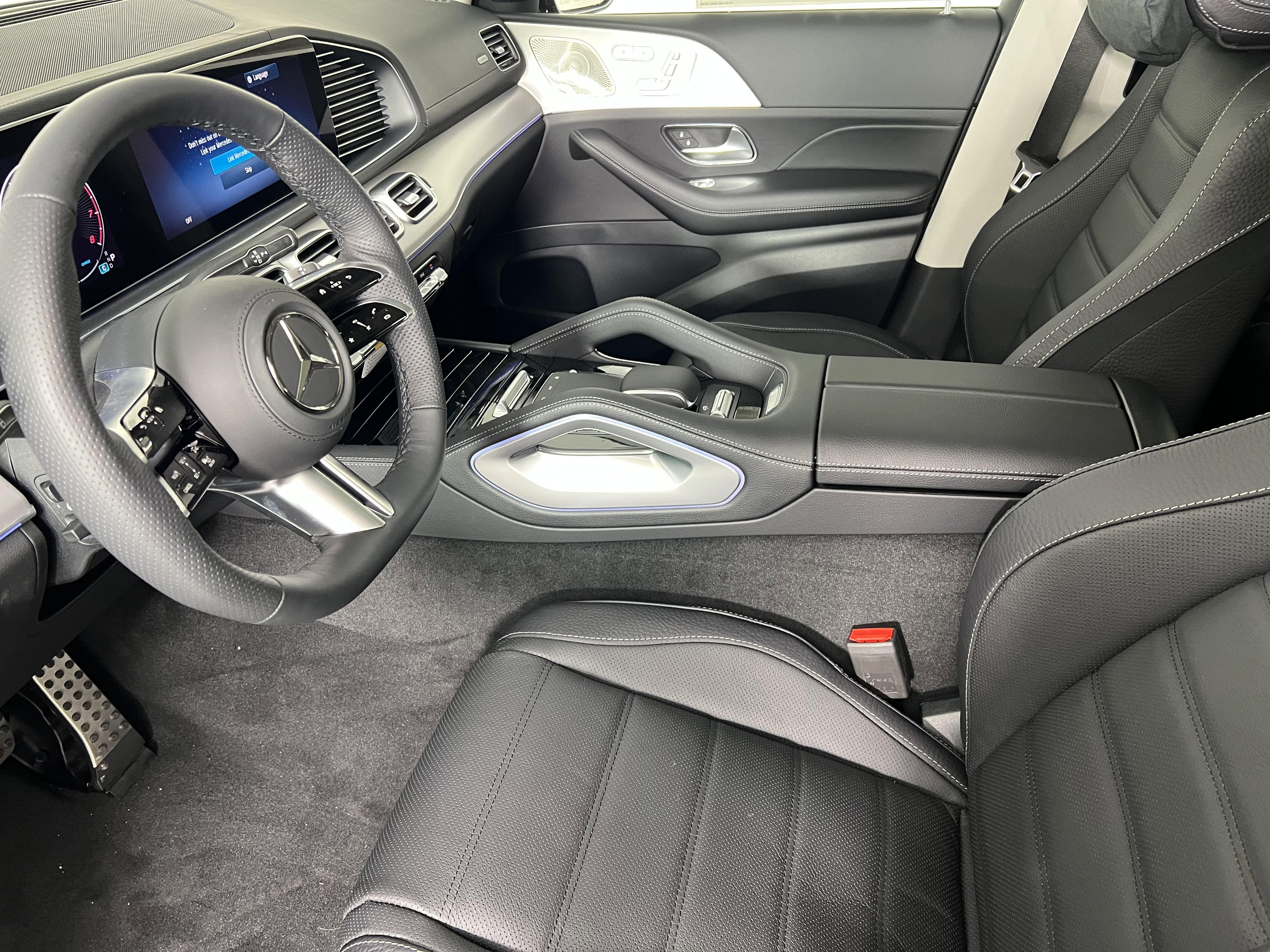 New 2026 Mercedes-Benz GLS 450 4MATIC image 4