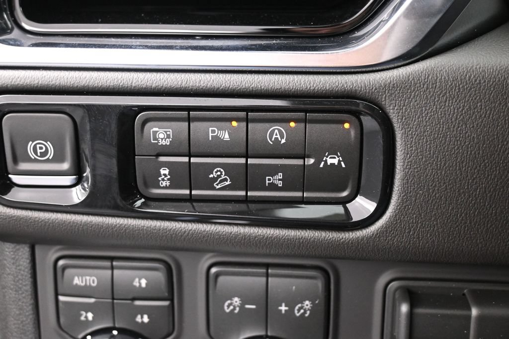 New 2026 GMC Yukon XL Elevation w/ Elevation Premium Package AWD/4WD image 37
