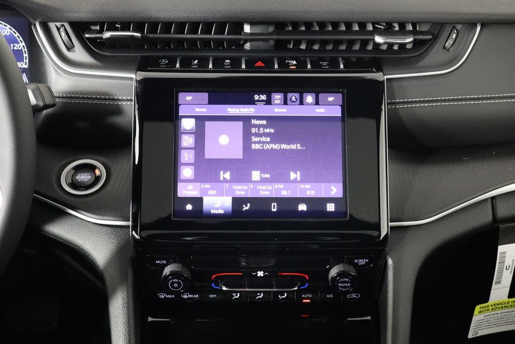 Used 2025 Jeep Grand Cherokee 4WD image 27