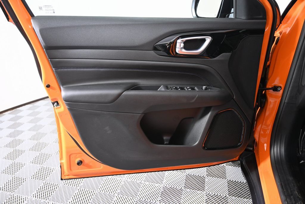 New 2026 Jeep Compass Limited AWD/4WD image 18