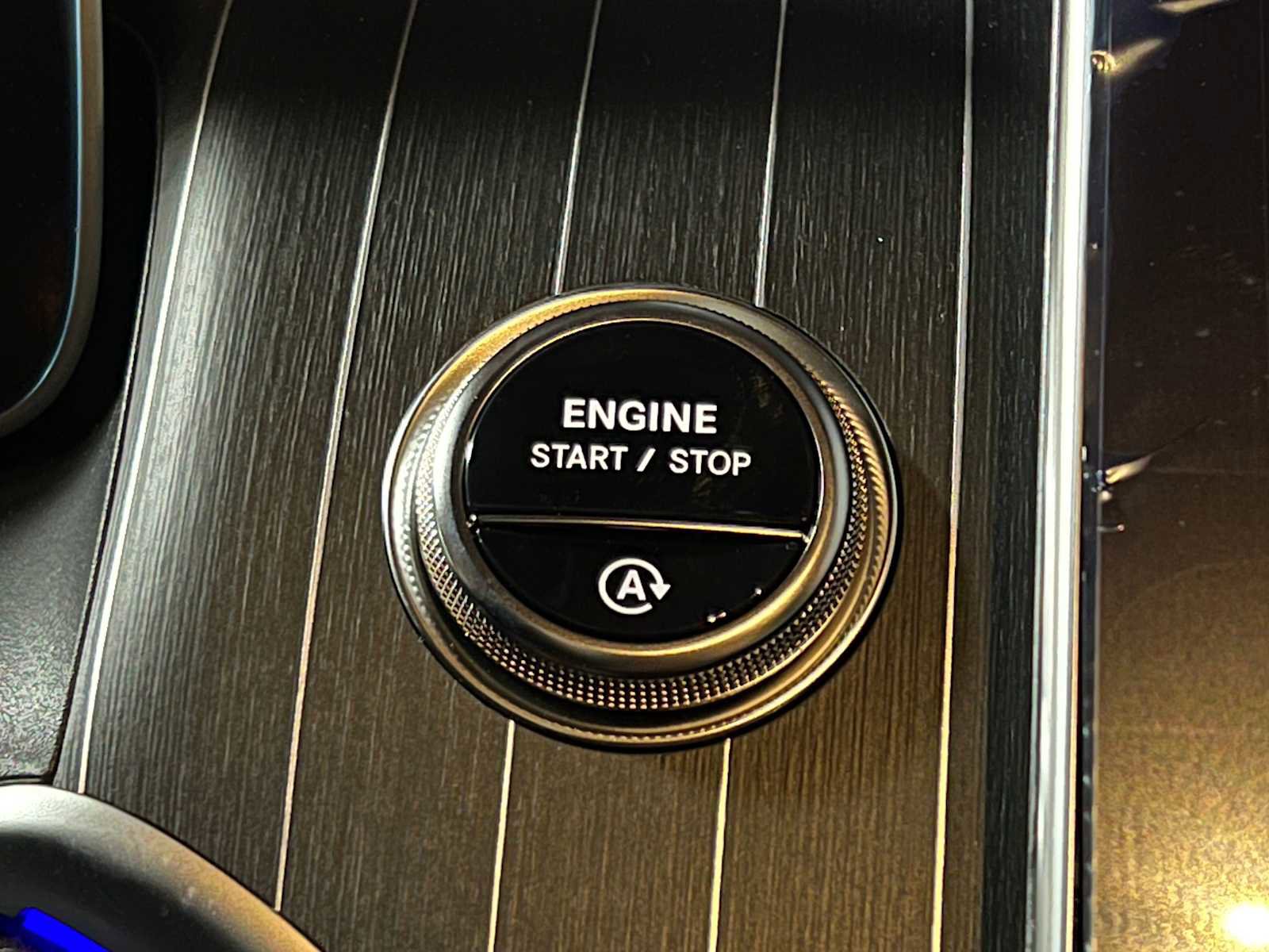 New 2025 Mercedes-Benz GLC 300 4MATIC image 24