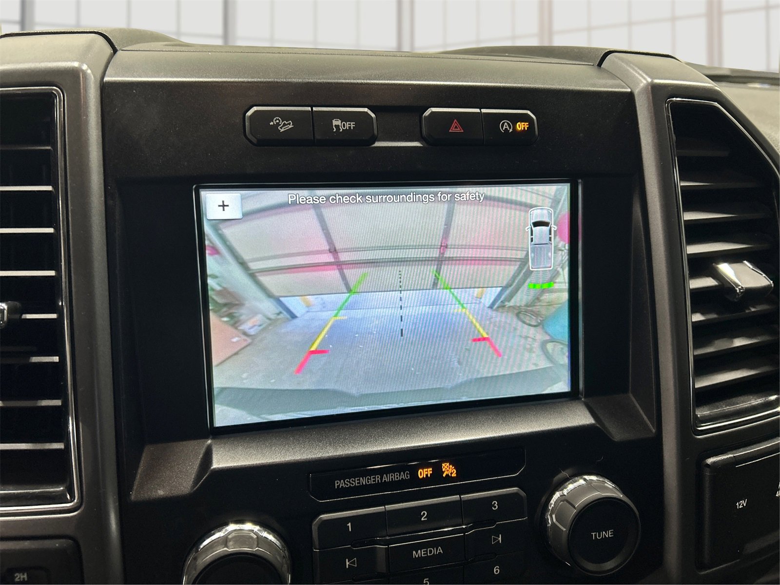 Used 2018 Ford F150 XLT w/ Equipment Group 302A Luxury image 26