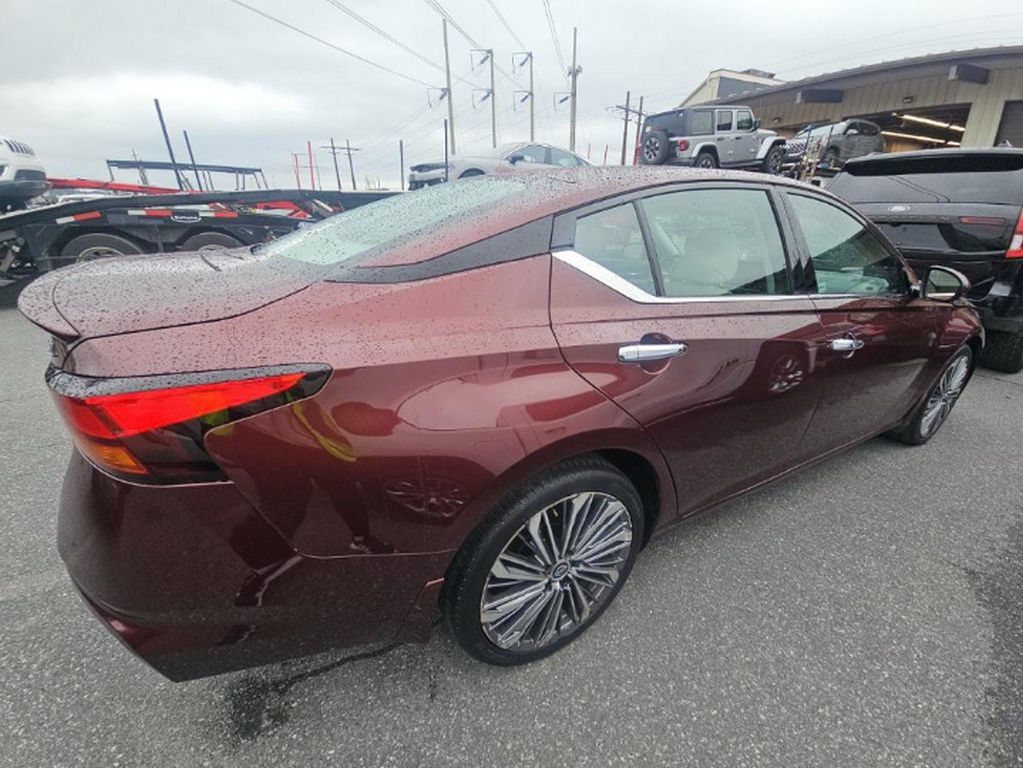 Used 2023 Nissan Altima 2.5 SL AWD/4WD image 4