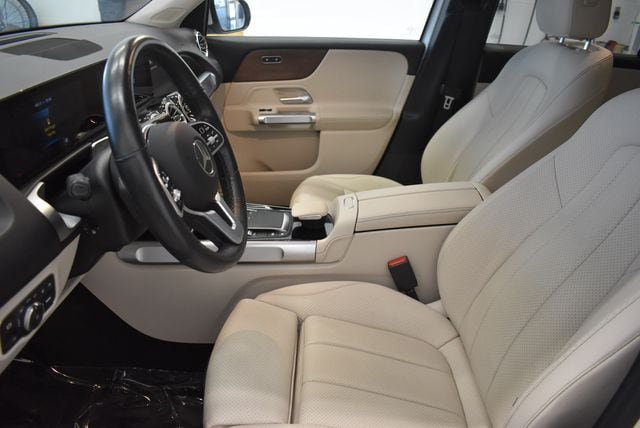 Used 2022 Mercedes-Benz GLB 250 4MATIC image 22