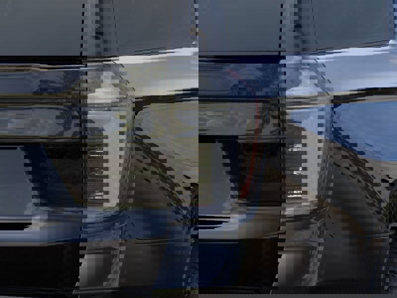 New 2025 Chevrolet Suburban Z71 w/ Z71 Off-Road Package image 23