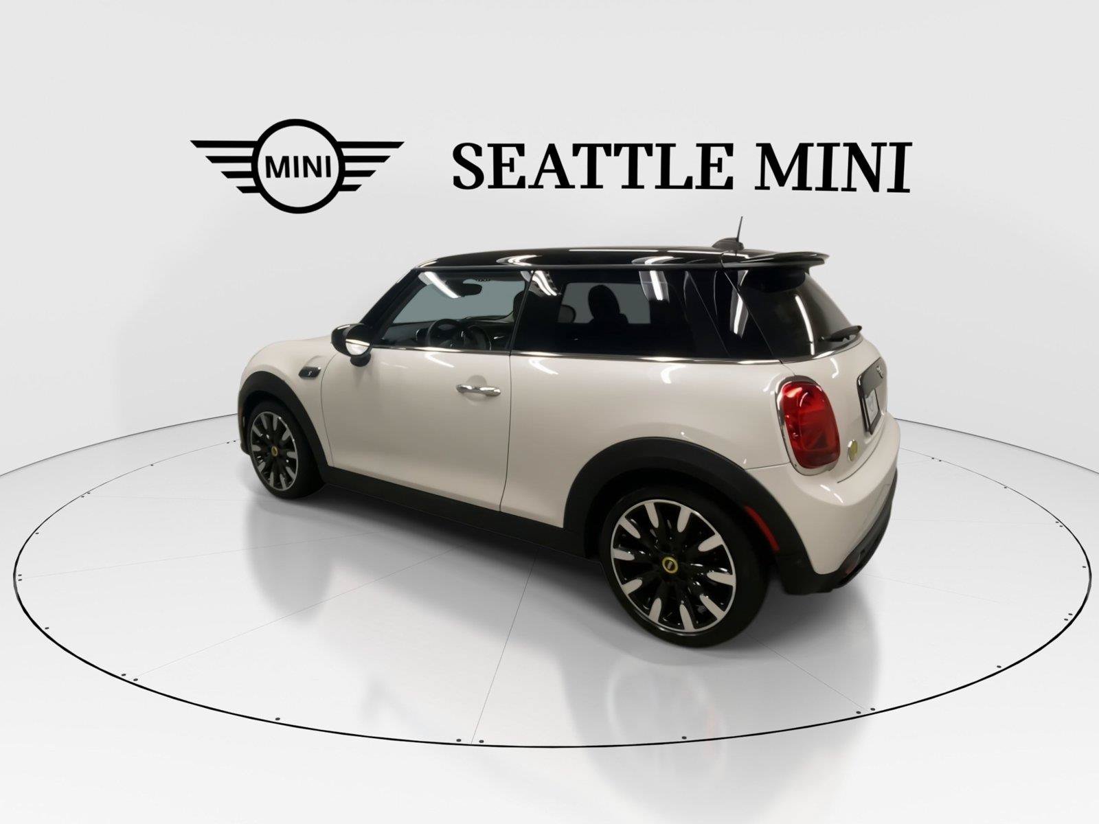 Used 2023 MINI Cooper SE FWD image 8