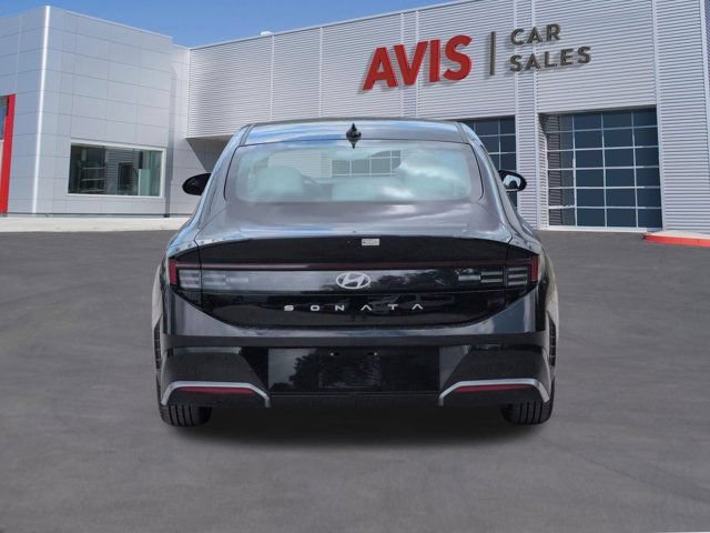 Used 2025 Hyundai Sonata SEL FWD image 7