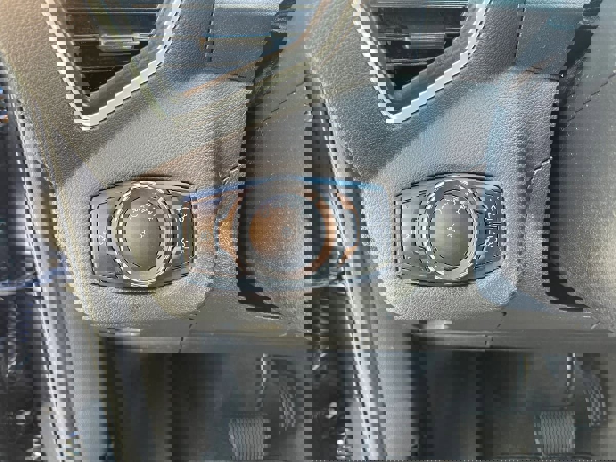 Used 2013 Ford Escape SEL image 28