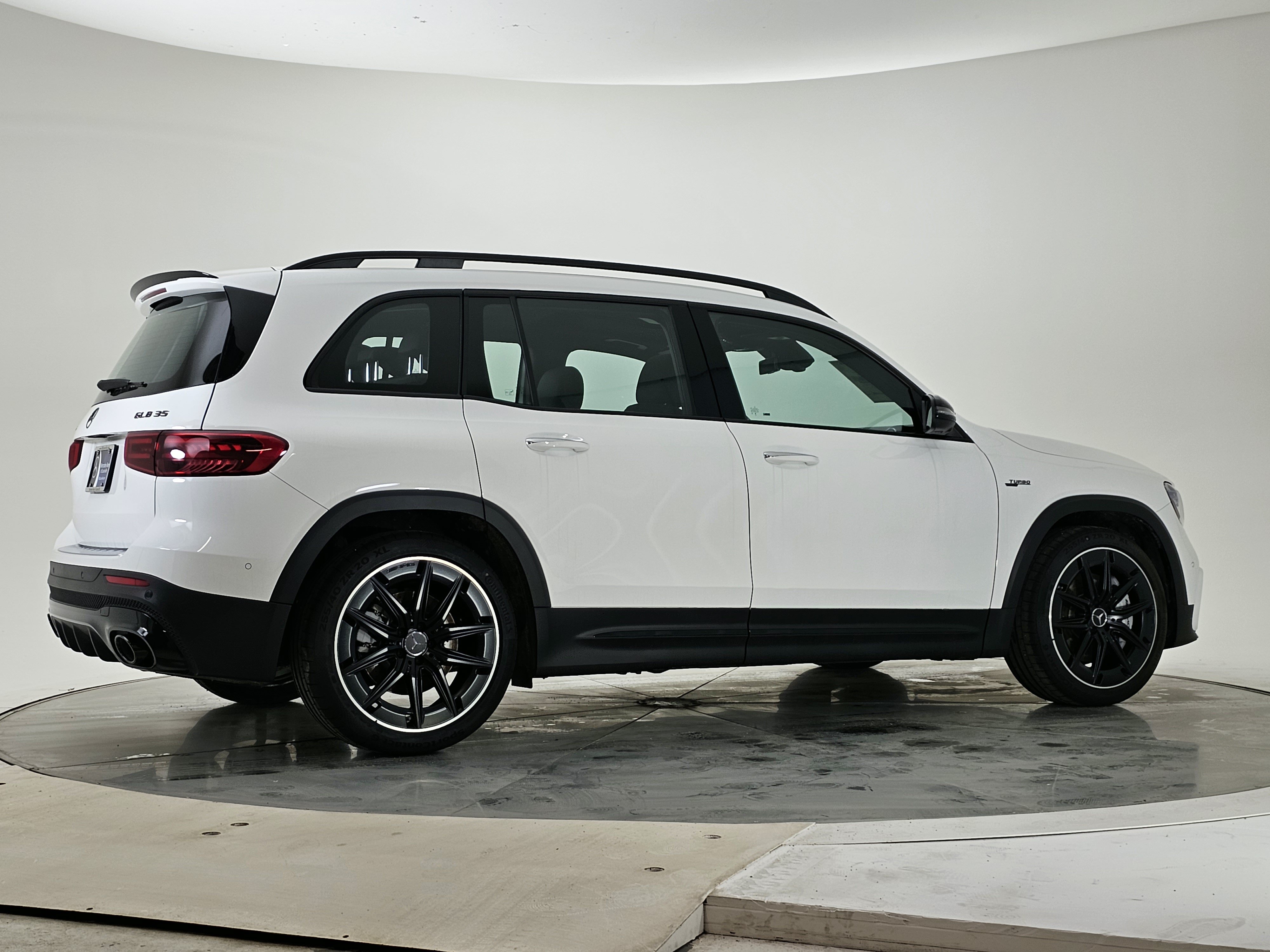 New 2026 Mercedes-Benz GLB 35 AMG 4MATIC image 3