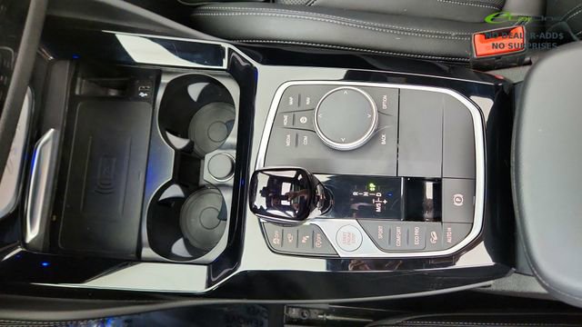 Used 2025 BMW X4 xDrive30i AWD/4WD image 52