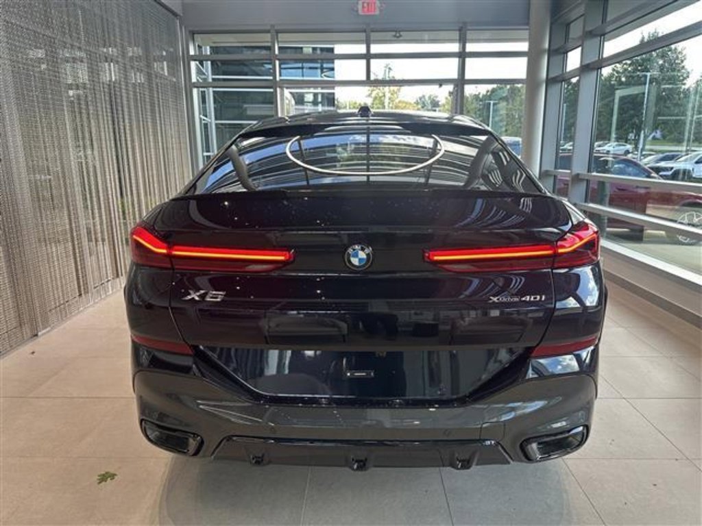 New 2026 BMW X6 xDrive40i w/ Climate Comfort Package image 5